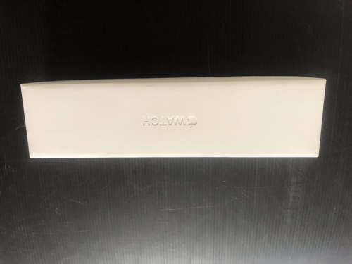 Apple Watch Series 4 GPS, 40mm Gold Aluminum Case - CRACKED LCD (to Fix or Parts)