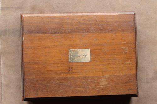 GENUINE WALNUT MADE IN USA CIGAR BOX