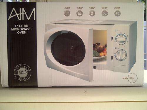BRAND NEW AIM 17l MICROWAVE (Boxed)