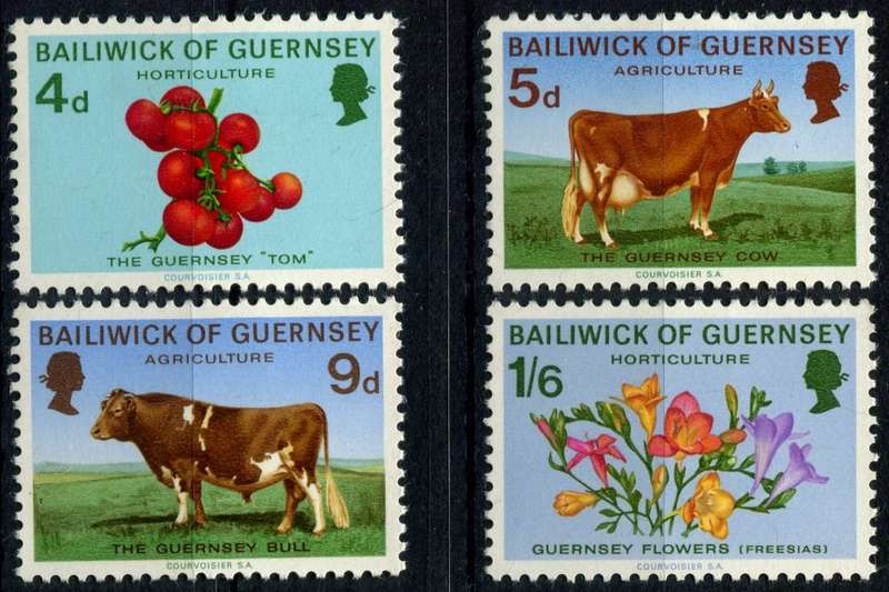 Guernsey - Animals/Flowers/Fruit - 1970 - MM