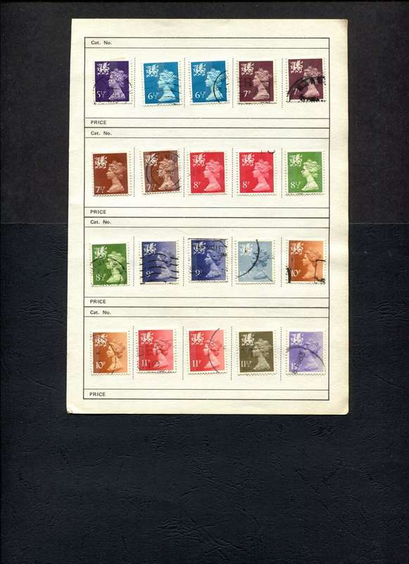 Great Britain - 20 Stamps Mounted (Hinged) On Old Approval Page