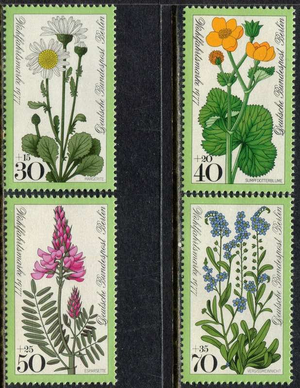 Germany/Berlin - Flowers - 1977 - MNH