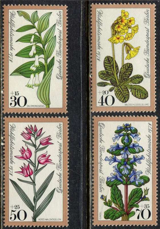 Germany/Berlin - Flowers - 1978 - MNH