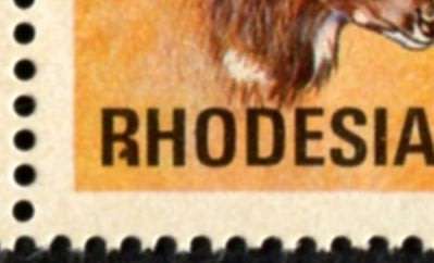 Rhodesia - Variety - Malformed R  - Brown Gum - 1974 - MNH