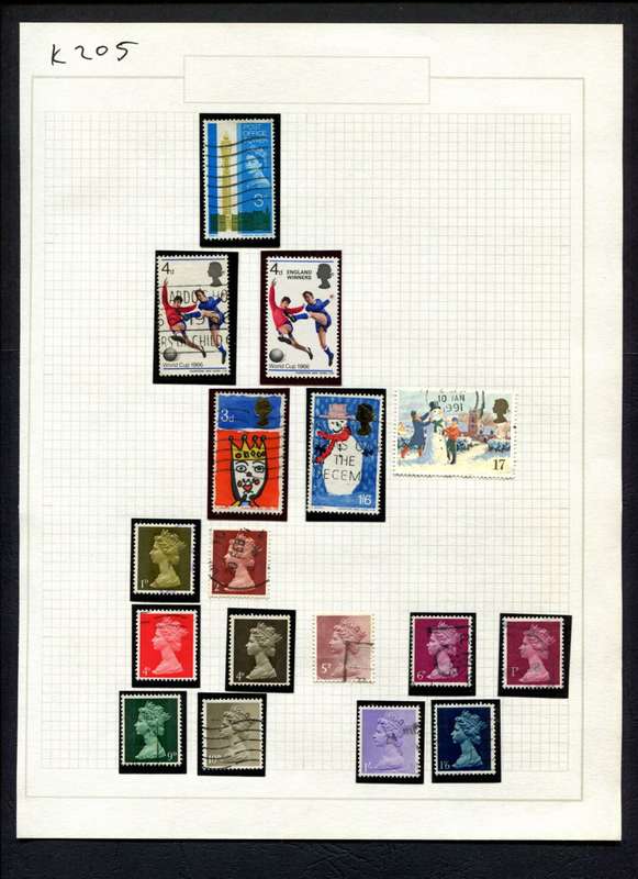 Great Britain - 17 Stamps Mounted (Hinged) On Album Page
