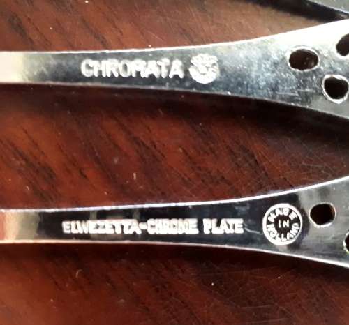 VINTAGE CHROME PLATED PASTRY FORKS AND TEASPOONS (10 ITEMS)