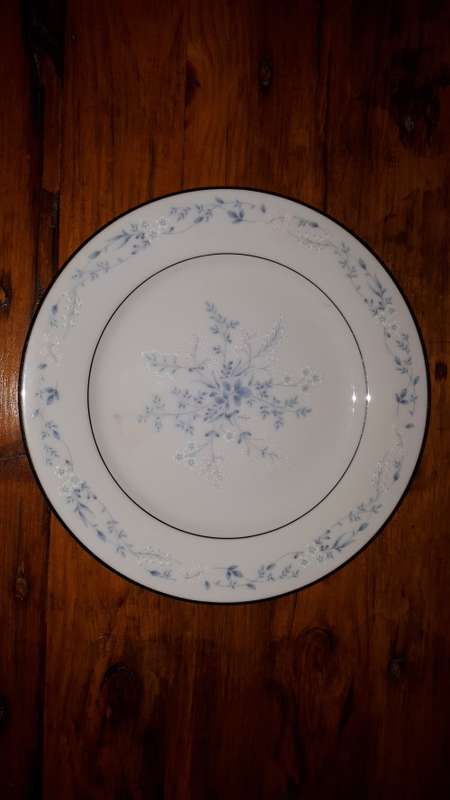 CRAZY MONDAY R1 AUCTION: VINTAGE JAPANESE NORITAKE Salad/Side Plate (Carolyn Pattern 2693)
