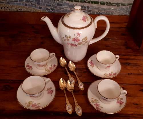 ROYAL SWAN of STAFFORDSHIRE Porcelain Coffee Pot & 4 Demitasse Coffee Cups & Saucers Duos - Vintage