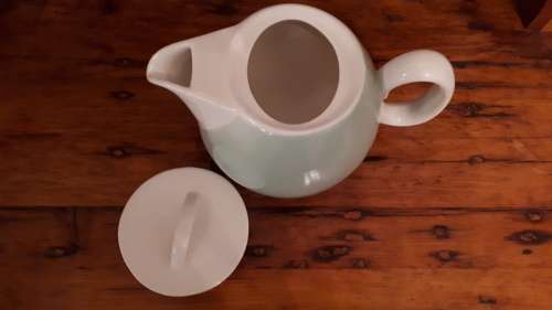 CONTINENTAL VITREOUS CHINA (South Africa) Retro Tea Pot - Vintage