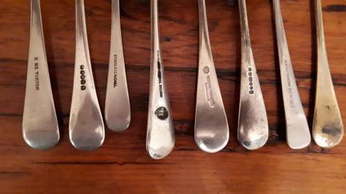 8 ANTIQUE AND VINTAGE Dinner Forks