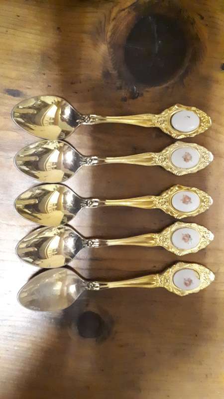 EETRITE 24 CARAT GOLD PLATED Stainless Steel Teaspoons with floral inserts