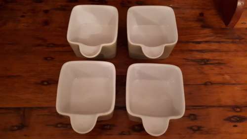 SET OF FOUR INDIVIDUAL STONEWARE AVO GREEN SQUARE PIE DISHES/LARGER RAMEKINS