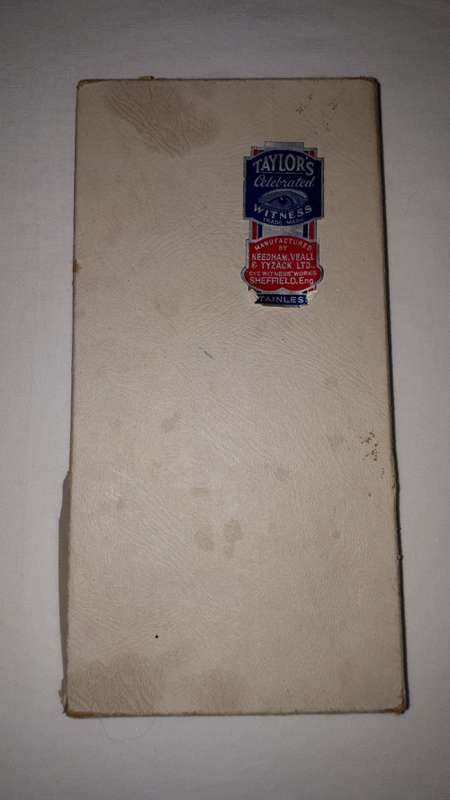 COMPLETE SET OF 6 TAYLOR SHEFFIELD EYE WITNESS FAUX BONE HANDLE TABLE Knives IN ORIGINAL BOX