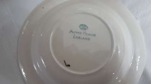 VINTAGE ALFRED MEAKIN MEDWAY DESIGN DESSERT SET