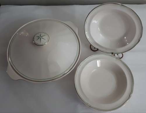 VINTAGE ALFRED MEAKIN MEDWAY DESIGN DESSERT SET