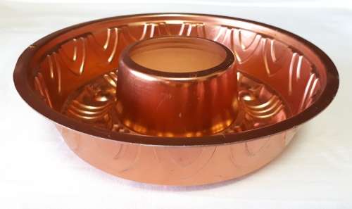 BUNDT CAKE MOLD