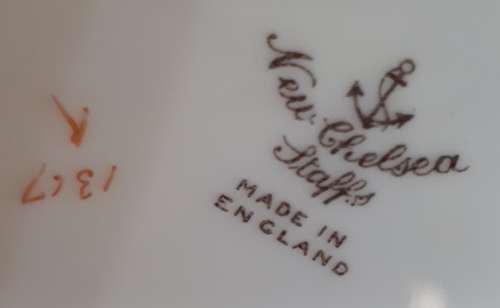 VINTAGE 1930s NEW CHELSEA STAFFS PORCELAIN BISCUIT PLATE