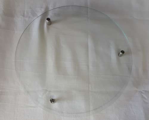 CONTEMPORARY GLASS CAKE STAND OR SERVING PLATE WITH 3 CHROME FEET