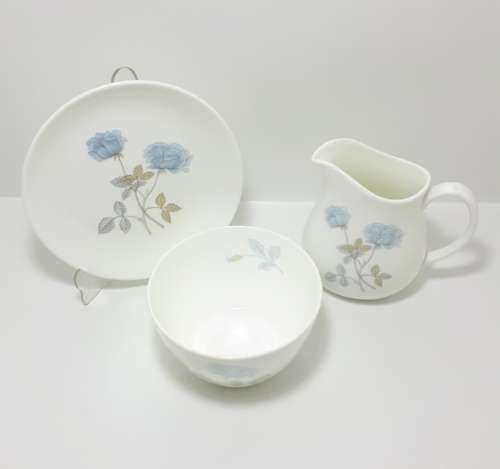 Vintage 1960-1979 Wedgwood Bone China Ice Rose Creamer, Sugar Bowl and Matching Tea Plate (R4306)