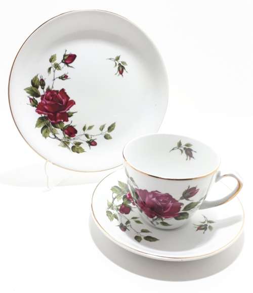 21 Piece Alfred Meakin Glo White Tea Set - White With Red Roses And Gold Trim