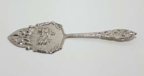 Vintage Chrome Plated Ornate Dutch Cake Lifter With Parisienne Lace Handle Design