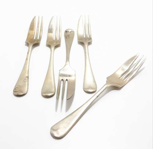 Set Of 5 Vintage Nickel Silver Cake Forks  Dovetail Handle