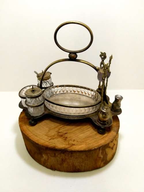 Antique Thomas White (c.1800s) Silver Plated And Footed Cruet Stand