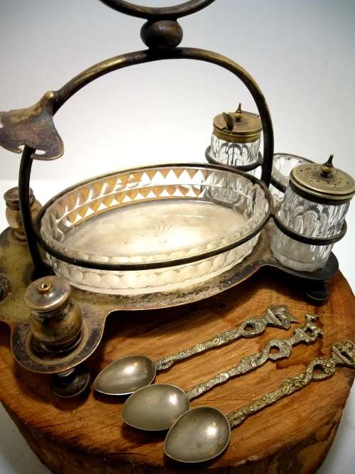 Antique Thomas White (c.1800s) Silver Plated And Footed Cruet Stand