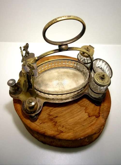 Antique Thomas White (c.1800s) Silver Plated And Footed Cruet Stand
