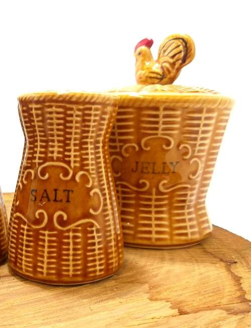 Beautiful Mid Century Basket Weave Breakfast Set With Rooster Detail  Jam, Jelly & Salt & Pepper