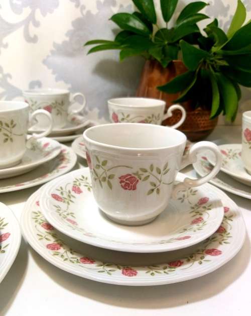 French Vintage Tea Set Of 6 Complete Mary Lou Tea Trios  Cup, Saucer & Tea Plate