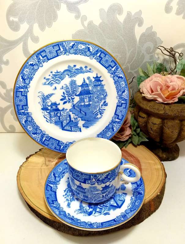 Vintage Blue Willow Royal Worcester Trio  Cup, Saucer & Tea Plate