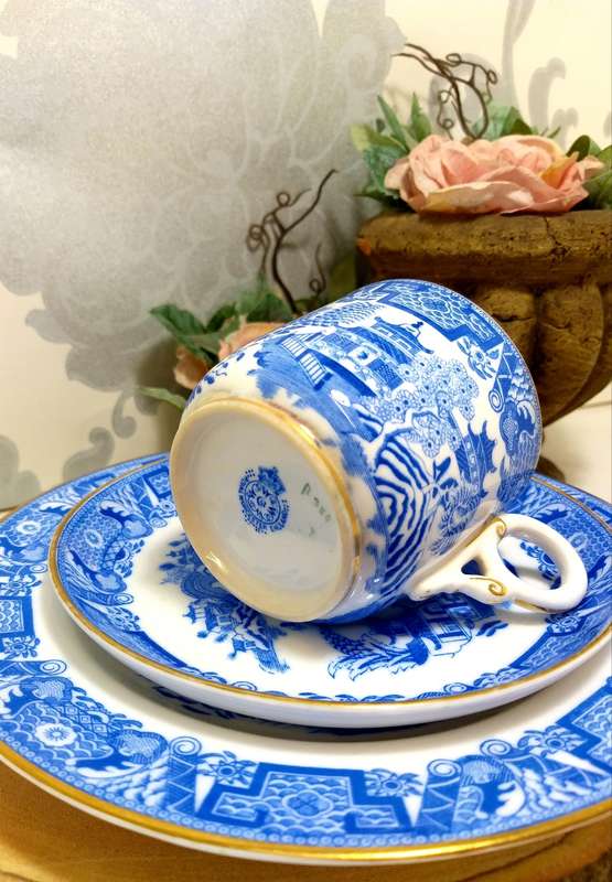 Vintage Blue Willow Royal Worcester Trio  Cup, Saucer & Tea Plate