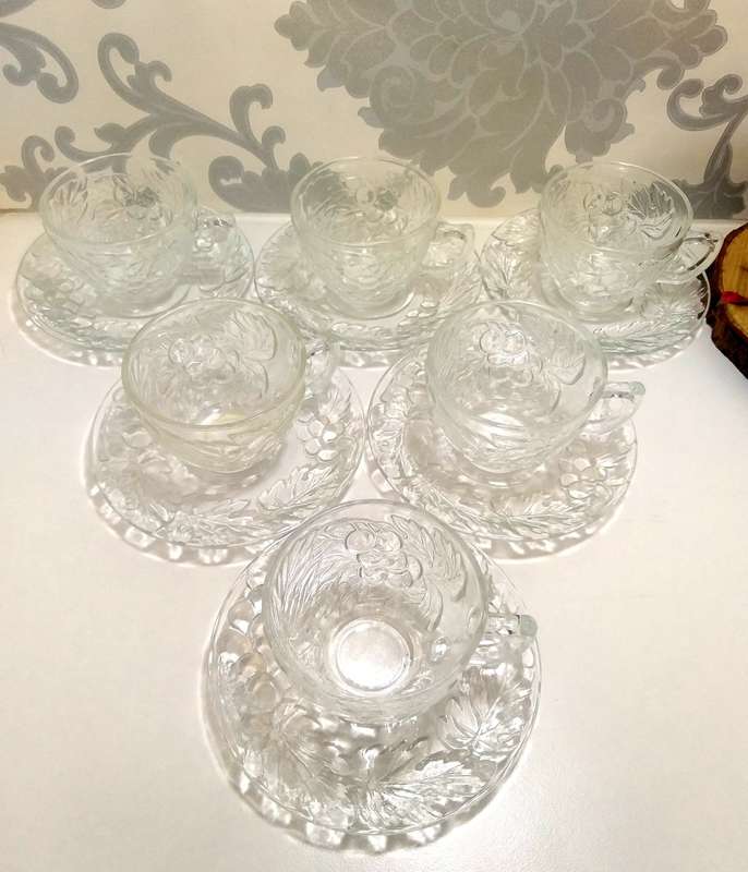 Indonesian Set Of 6 Clear Glass Duos (Cups And Saucers) With Grape And Grape Leaf Design