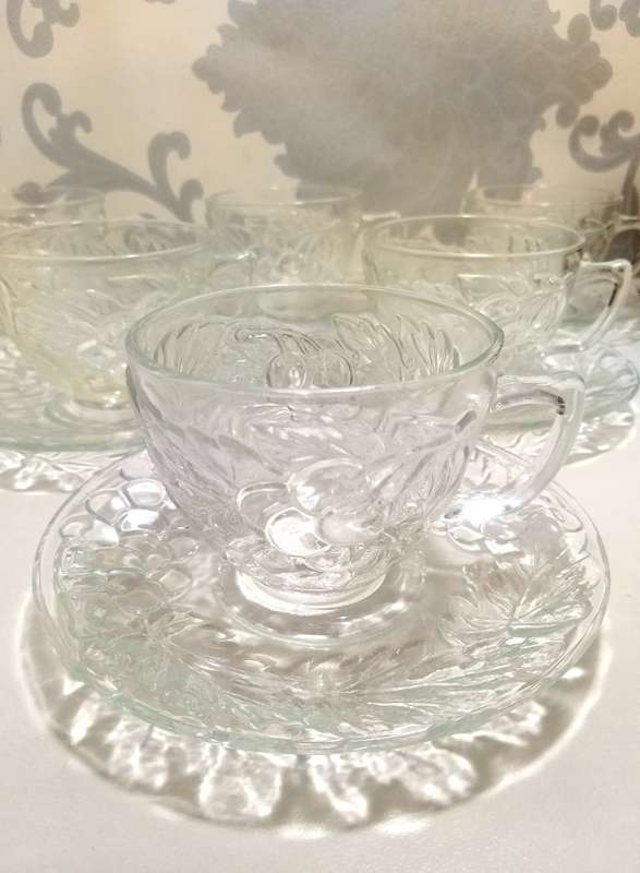 Indonesian Set Of 6 Clear Glass Duos (Cups And Saucers) With Grape And Grape Leaf Design