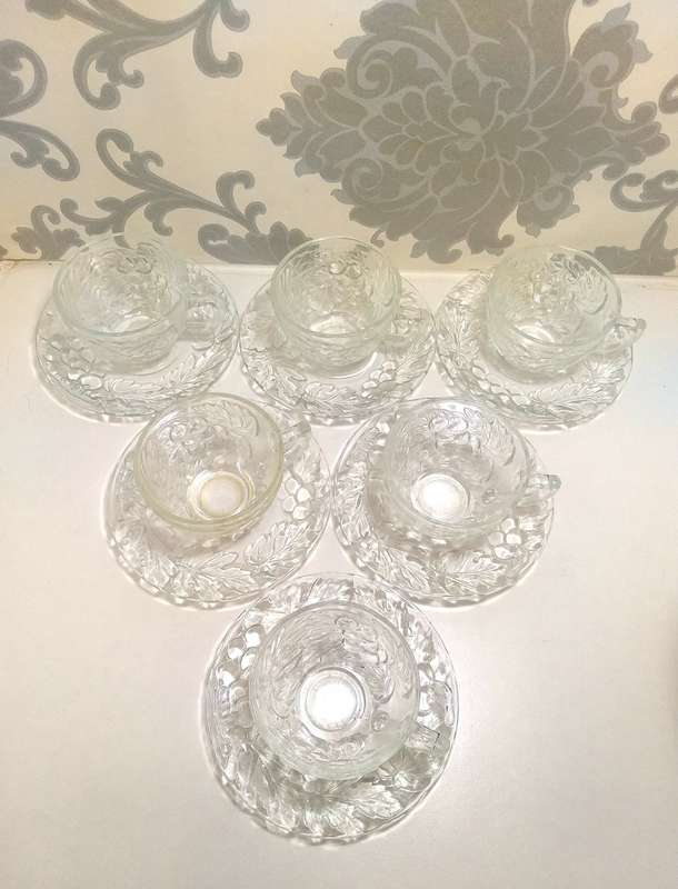 Indonesian Set Of 6 Clear Glass Duos (Cups And Saucers) With Grape And Grape Leaf Design