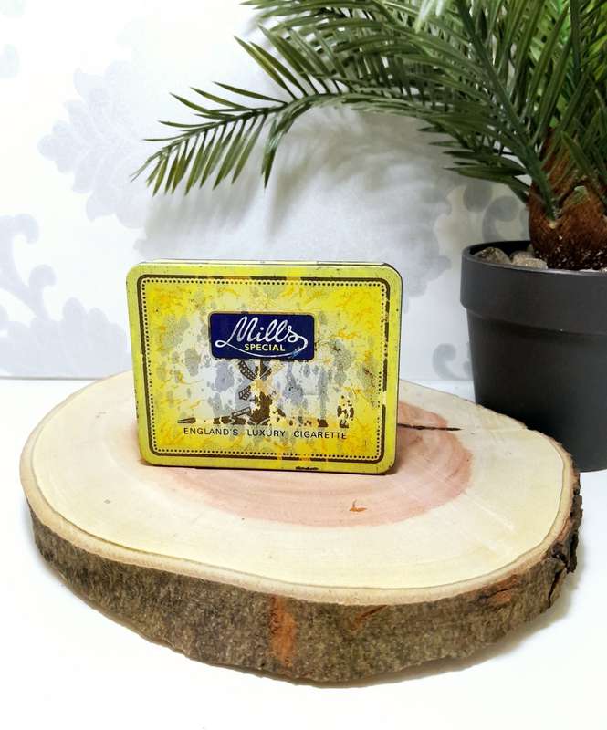 Collectable Vintage Mills Special Cigarette Tin