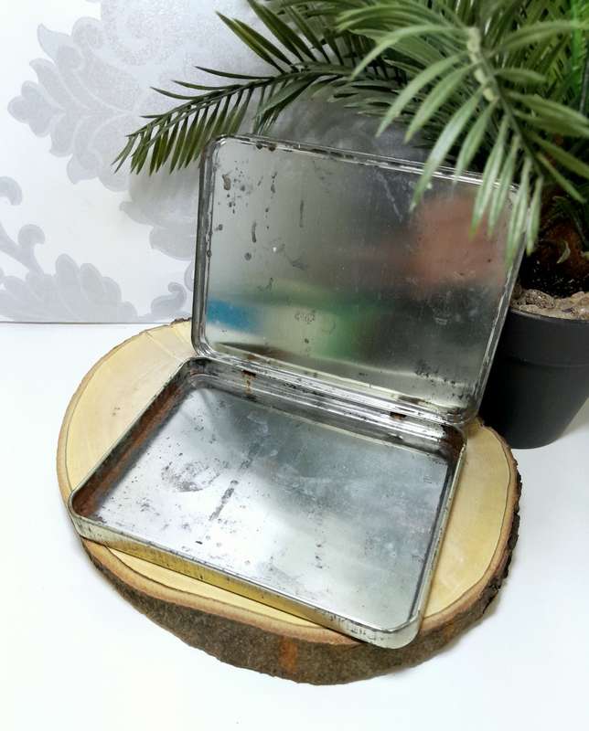 Collectable Vintage Maywood & Harper Chocolate Tin