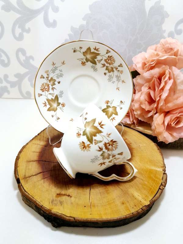 Vintage Fine Bone China Colclough Tea Duo  Cup & Saucer  Pattern 8656