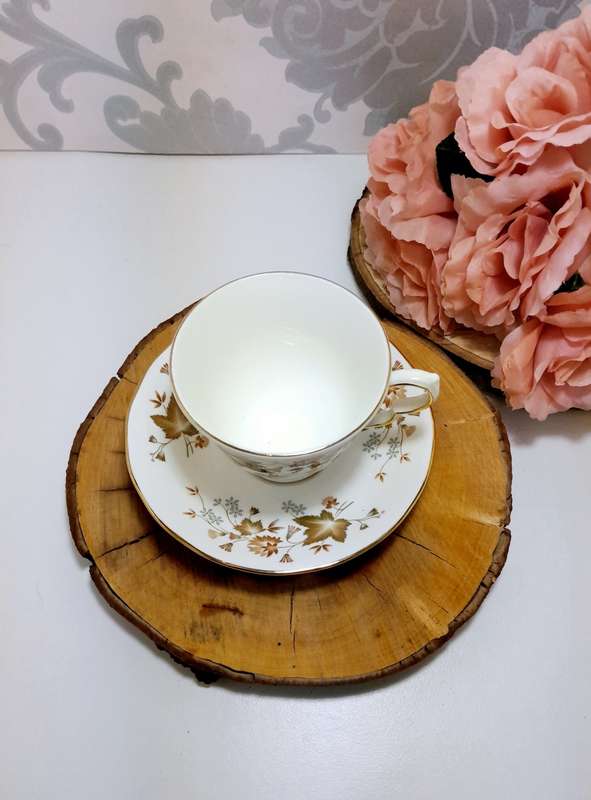 Vintage Fine Bone China Colclough Tea Duo  Cup & Saucer  Pattern 8656