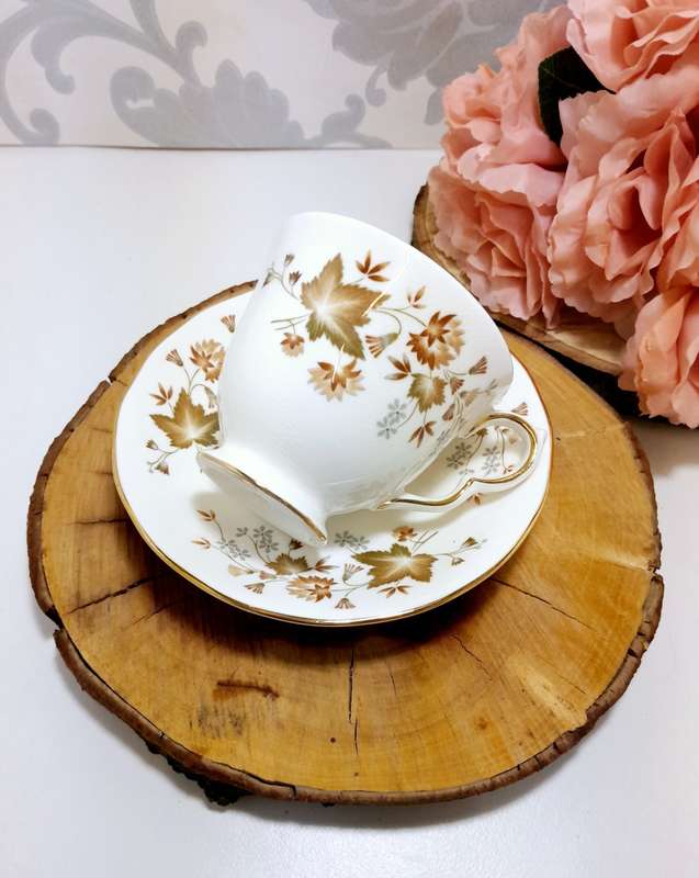 Vintage Fine Bone China Colclough Tea Duo  Cup & Saucer  Pattern 8656