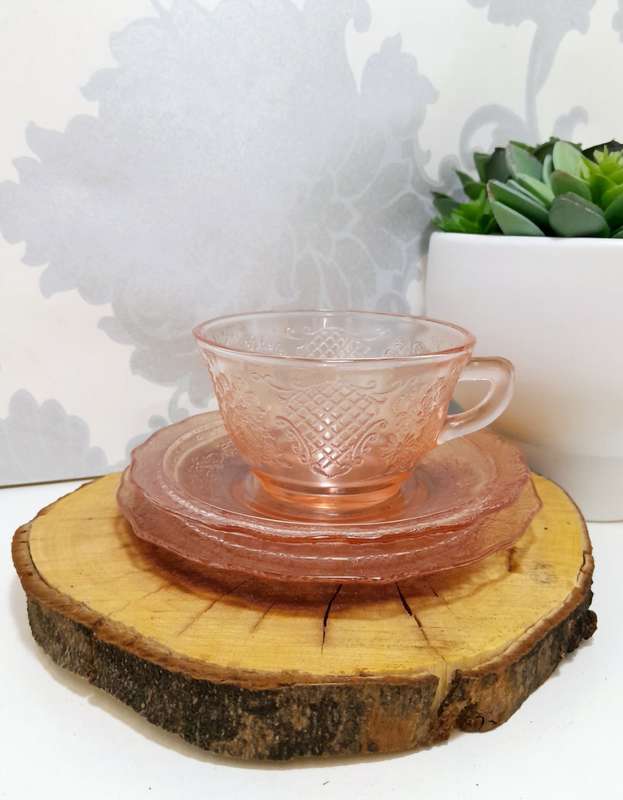 Gorgeous Salmon Pink Glass Trio  Cup, Saucer & Tea Plate