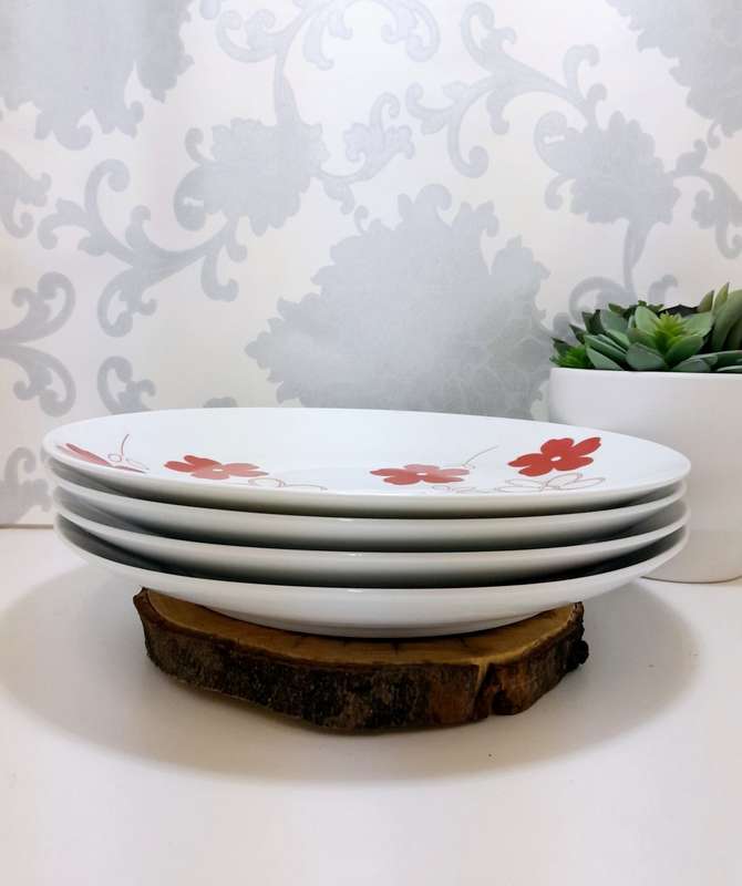 Contemporary Set Of 4 Extra Large Porcelain Dinner Plates  Red & White