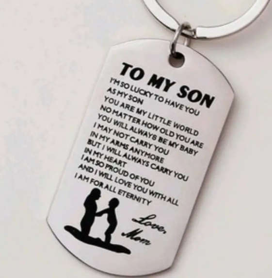 Mom to Son Keyring