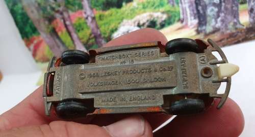 Matchbox  No 15 VW Beetle 1500 Saloon