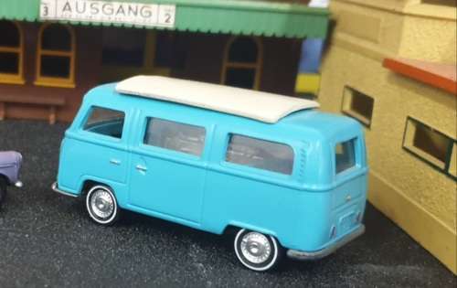 Matchbox No 23 VW T2 Kombi Camper
