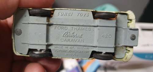 Corgi Ford Thames Airborne Caravan
