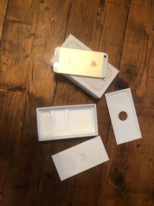 iPhone SE First Edition