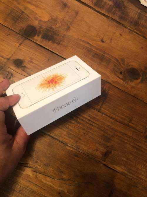 iPhone SE First Edition
