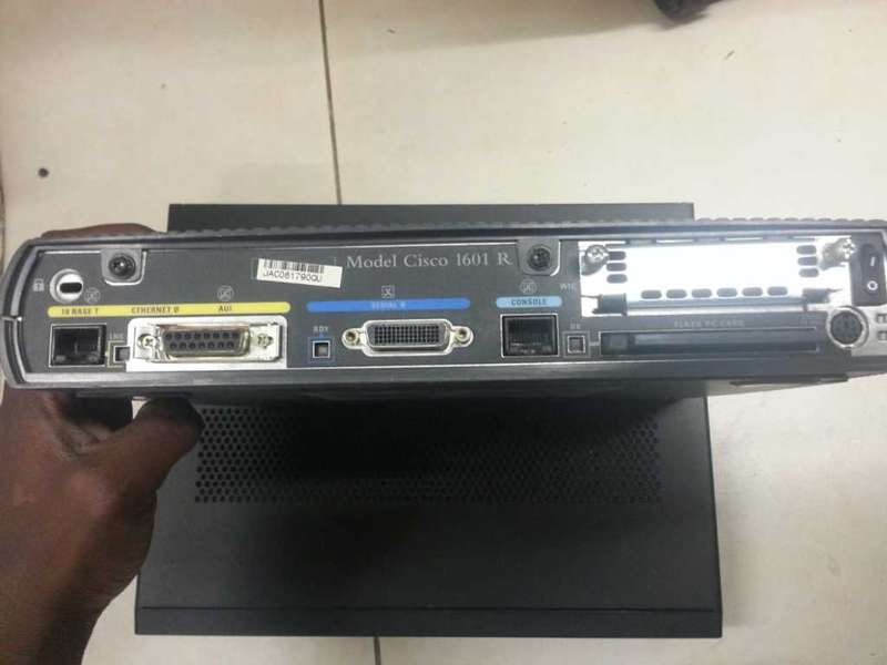 Cisco 1600 Series of Integrated Services Routers